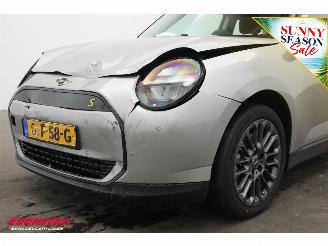 Mini Cooper SE Electric 54.2 kWh 218 PK LED Navi Cruise Camera picture 10