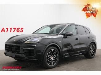 škoda osobní automobily Porsche Cayenne 3.0 E-Hybrid Pano Bose ACC Memory 360° Sport Chrono 3.038 km! 2025