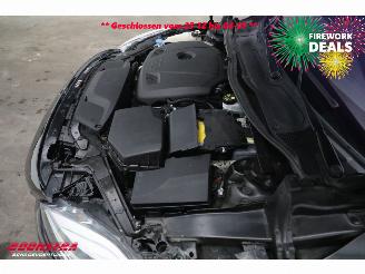 Volvo V-40 2.0 T3 Nordic+ Pano LED Memory Leder Camera SHZ picture 10