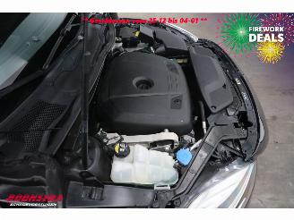 Volvo V-40 2.0 T3 Nordic+ Pano LED Memory Leder Camera SHZ picture 8