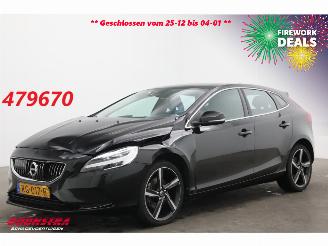 Vaurioauto  passenger cars Volvo V-40 2.0 T3 Nordic+ Pano LED Memory Leder Camera SHZ 2017/11