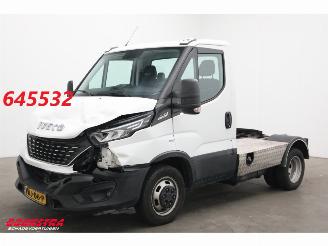 krockskadad bil bedrijf Iveco Daily 40C18 Hi-Matic BE-trekker Navi Clima Cruise 2020/1
