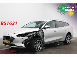 krockskadad bil auto Ford Focus 1.0 EcoBoost Titanium LED B&O ACC SHZ LRHZ Camera 2019/3