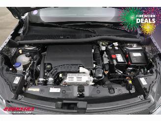Peugeot 2008 1.2 PureTech Active Bluetooth Airco Cruise PDC 47.563 km! picture 8