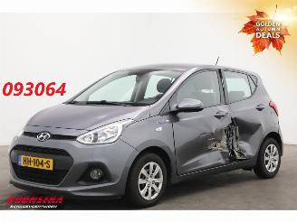 Schadeauto Hyundai I-10 1.0i i-Motion Comfort Clima Cruise PDC 2016/1