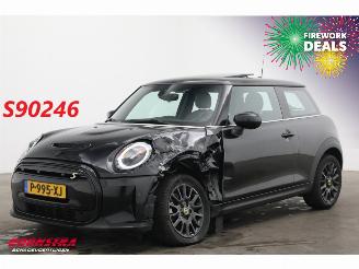 krockskadad bil auto Mini Mini Cooper SE 33 kWh Schuifdak LED Leder Cruise Camera SHZ 2022/6