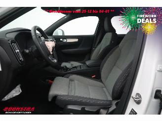 Volvo XC40 2.0 B3 Core Navi Clima Carplay Sportzetels picture 16