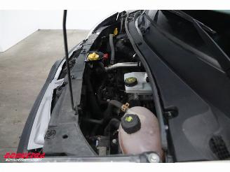 Renault Master T35 2.3 dCi L2H2 Dhollandia LBW picture 10