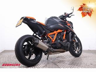 KTM  1390 SuperDuke R Akrapovic LED Cruise picture 3