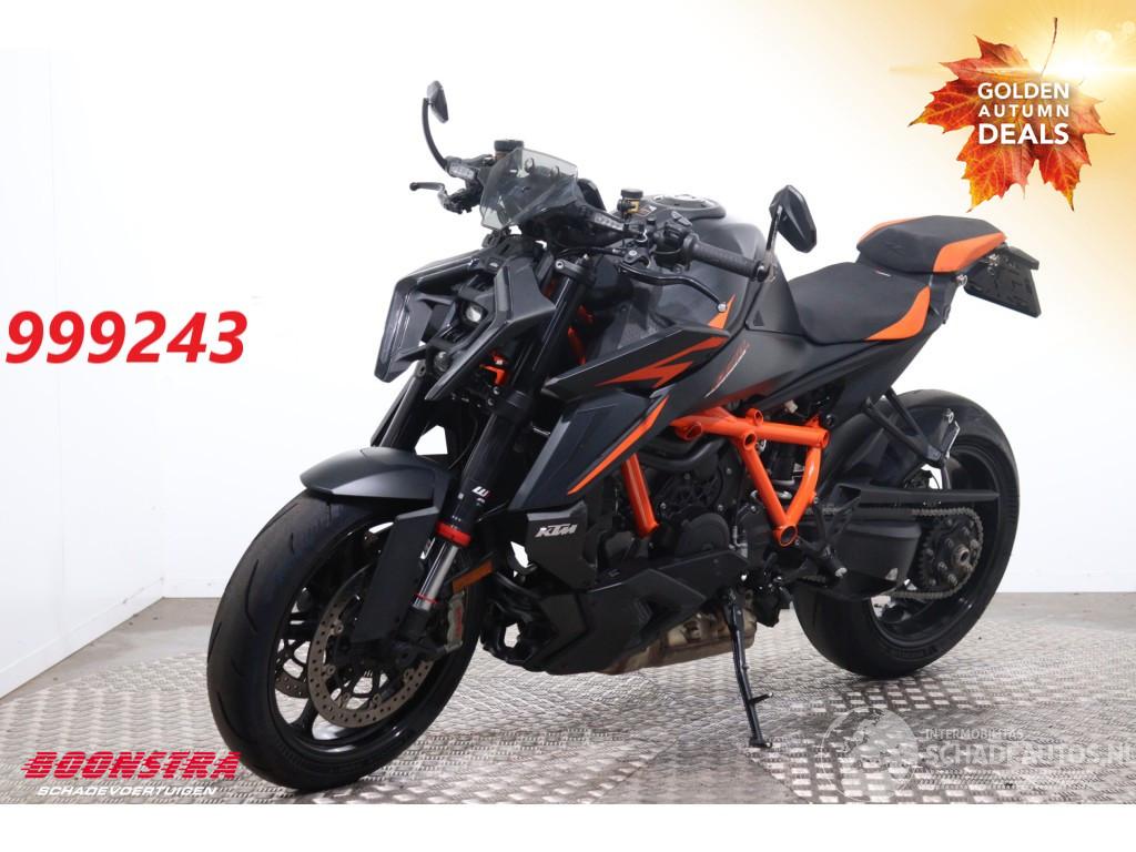 KTM  1390 SuperDuke R Akrapovic LED Cruise
