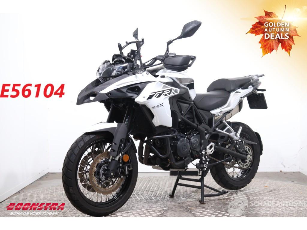 Benelli  TRK 502 X 35 KW ABS 2.500 km!