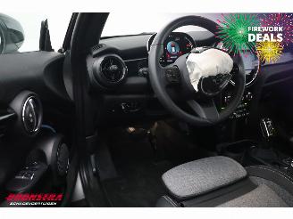 Mini Cooper SE Camden Edition 33 kWh LED Navi Clima Cruise SHZ PDC picture 18