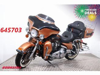 damaged motor cycles Harley-Davidson  FLHTCU Electra Glide Ultra Classic ABS Radio Cruise 16.105 Mijl! 2008/1