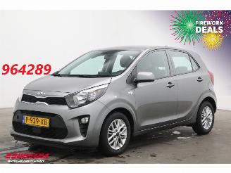 Schadeauto Kia Picanto 1.0 DPi DynamicLine Bluetooth Airco Cruise Camera 2022/7