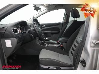Ford Focus 1.6 Comfort Airco Cruise Bluetooth picture 12