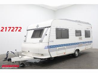 Vaurioauto  caravans Hobby  495 Excellent Mover Frans Bed Rondzit 2002/3
