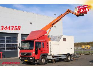 Ocazii camioane Volvo FL 220 Hubarbeitsbuhne Custers T200 18T 2003/5