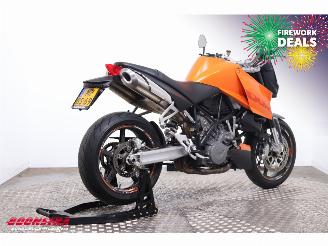 KTM  990 SuperDuke picture 3
