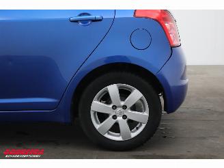 Suzuki Swift 1.3 Bandit 5-DRS Clima LMV Keyless picture 11