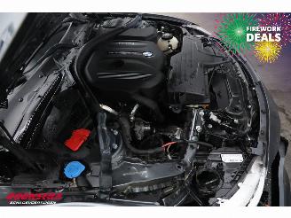 BMW 3-serie 318i M-Sport Aut. LED Leder Navi Clima Cruise SHZ 120.976 km! picture 12