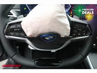 BMW 3-serie 330e Schuifdak 360° LED Cruise SHZ 4.216 km! picture 21