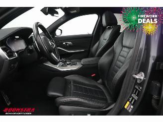 BMW 3-serie Touring 330e M-Sport Pano LED ACC H/K HUD Memory Camera 55.315 km! picture 15