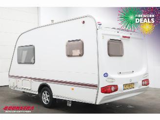 Swift  Charisma 220 BY 2006 Oven picture 4