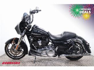 Harley-Davidson  FLHX Street Glide LED Cruise Radio picture 5