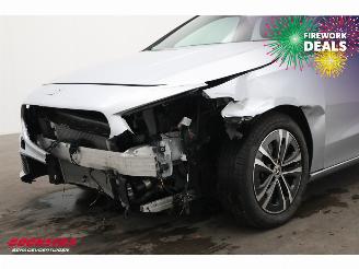 Mercedes B-klasse 200 7G-Tronic LED ACC Navi Clima Camera SHZ LRHZ 11.199 km! picture 10