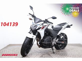 krockskadad bil motor Honda  CB500F C-ABS Arrow Heizgriffe 2014/6