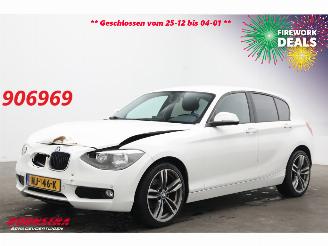 krockskadad bil auto BMW 1-serie 116i 5-DRS Navi Bluetooth Airco PDC SHZ 2014/9