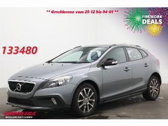 begagnad bil auto Volvo V-40 Cross Country 2.0 D2 Aut. Kinetic Navi Airco Cruise 2017/3