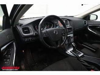 Volvo V-40 Cross Country 2.0 D2 Aut. Kinetic Navi Airco Cruise picture 10