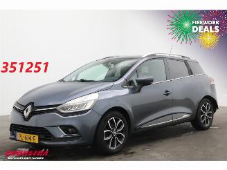 krockskadad bil auto Renault Clio Grandtour Estate 0.9 TCe Intens LED Navi Clima Cruise PDC AHK 109.478 km! 2016/10