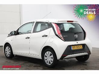 Toyota Aygo 1.0 VVT-i x-fun Airco Bluetooth Cruise 80.608 km! picture 4