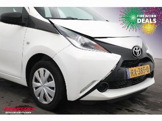 Toyota Aygo 1.0 VVT-i x-fun Airco Bluetooth Cruise 80.608 km! picture 5