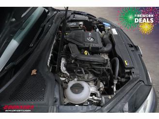 Volkswagen Golf 1.0 TSI Comfortline Navi Clima Cruise PDC AHK 125.216 km! picture 6