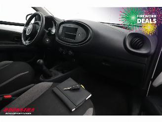 Toyota Aygo 1.0 VVT-i MT ACC picture 14