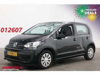 krockskadad bil auto Volkswagen Up! 1.0 move up! Airco Bluetooth 2021/11