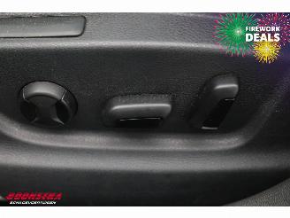 Seat Leon ST 1.6 TDI Style LED Pano Navi Clima Cruise PDC AHK picture 23