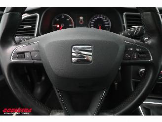 Seat Leon 1.6 TDI Style LED Pano Navi Clima Cruise PDC AHK picture 20