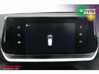 Peugeot 208 1.2 PureTech Allure Navi Clima Cruise PDC picture 21