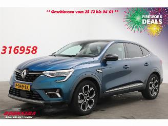 Vaurioauto  passenger cars Renault Arkana 1.6 E-Tech Hybrid 145 Intens LED ACC Navi Clima Camera 2022/4