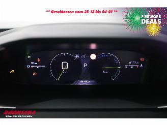 Peugeot 2008 1.2 Hybrid 145 Allure LED ACC Navi Clima Camera Virtual 8.067 km! picture 20