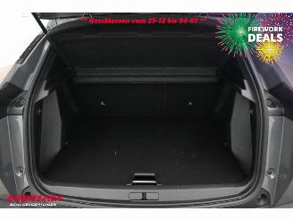 Peugeot 2008 1.2 Hybrid 145 Allure LED ACC Navi Clima Camera Virtual 8.067 km! picture 28