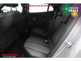 Peugeot e-2008 EV Allure Avantage WASSER 54 kWh LED ACC Navi Clima PDC picture 12