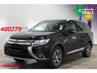 damaged passenger cars Mitsubishi Outlander 2.2 DI-D Intense Clima Cruise Camera Bluetooth AHK 184.136 km! 2017/10