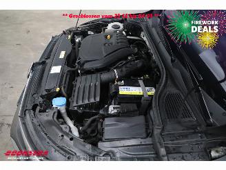 Volkswagen Golf 1.5 eTSI DSG R-Line LED ACC Virtual Navi Camera LRHZ picture 10