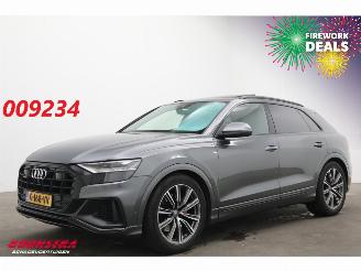 skadebil auto Audi Q8 55 TFSI Quattro S-Line Pano LED ACC HUD Memory 360° Lucht 2019/10