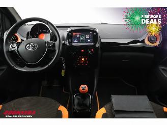 Toyota Aygo 1.0 VVT-i JBL Clima Cruise Camera 34.741 km! picture 13